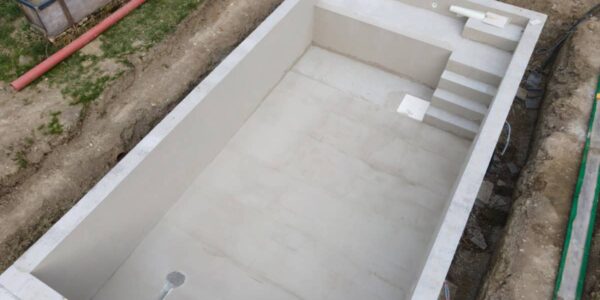 When Is the Best Time to Build a Swimming Pool in Cyprus?